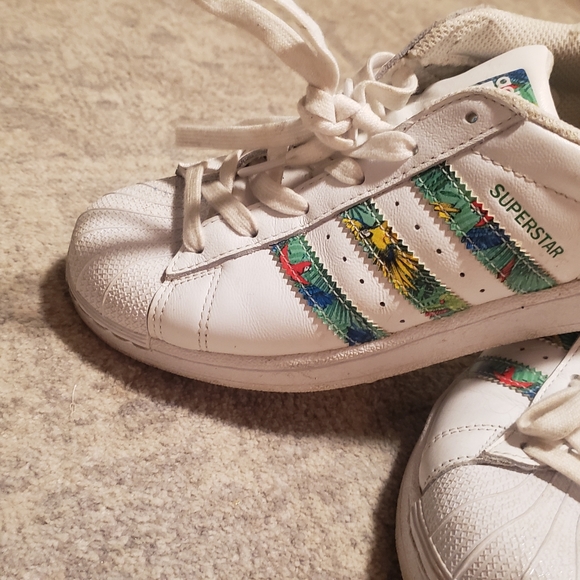 Adidas - Picture 3 of 3